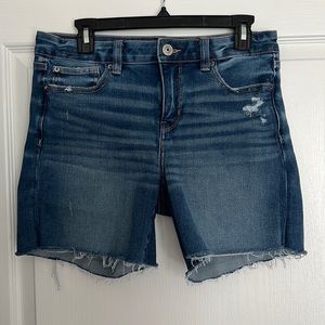 American eagle dream MIDI denim shorts size 10